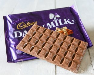 Cadbury's Dairy Milk Chocolate Bar