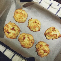 Coconut Macaroons | JOC Instagram