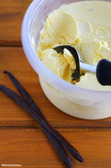 Easy, No-Churn Vanilla Ice-Cream via StrictlyDelicious