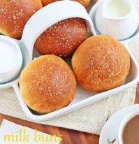 evaporated milk sweet buns | Roxanashomebaking.com