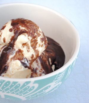 Homemade Hot Fudge Sauce Recipe