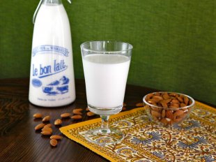 How to Make Almond Milk on TheShiksa.com #recipe #cooking #tutorial
