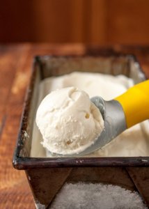 How To Make No-Cook, No-Churn, 2-Ingredient Ice Cream