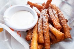 OMG these are Funnel Cake FRIES with Marshmallow Fluff Dip!! So fun!! Super easy method, what a great idea!