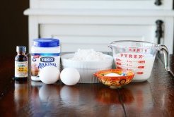 OMG these are Funnel Cake FRIES with Marshmallow Fluff Dip!! So fun!! Super easy method, what a great idea!
