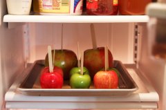 Apples Chilling