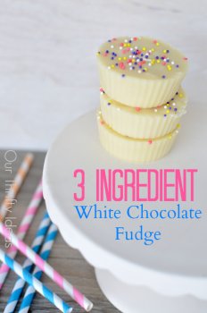 Such an easy fudge recipe. This white chocolate fudge only takes 3 ingredients. I can do that!