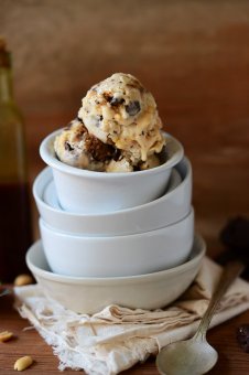 Vegan Snickers Ice Cream!! minimalistbaker.com