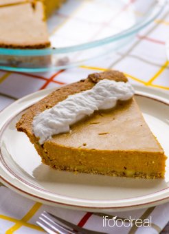 Vertical-clean-pumpkin-pie